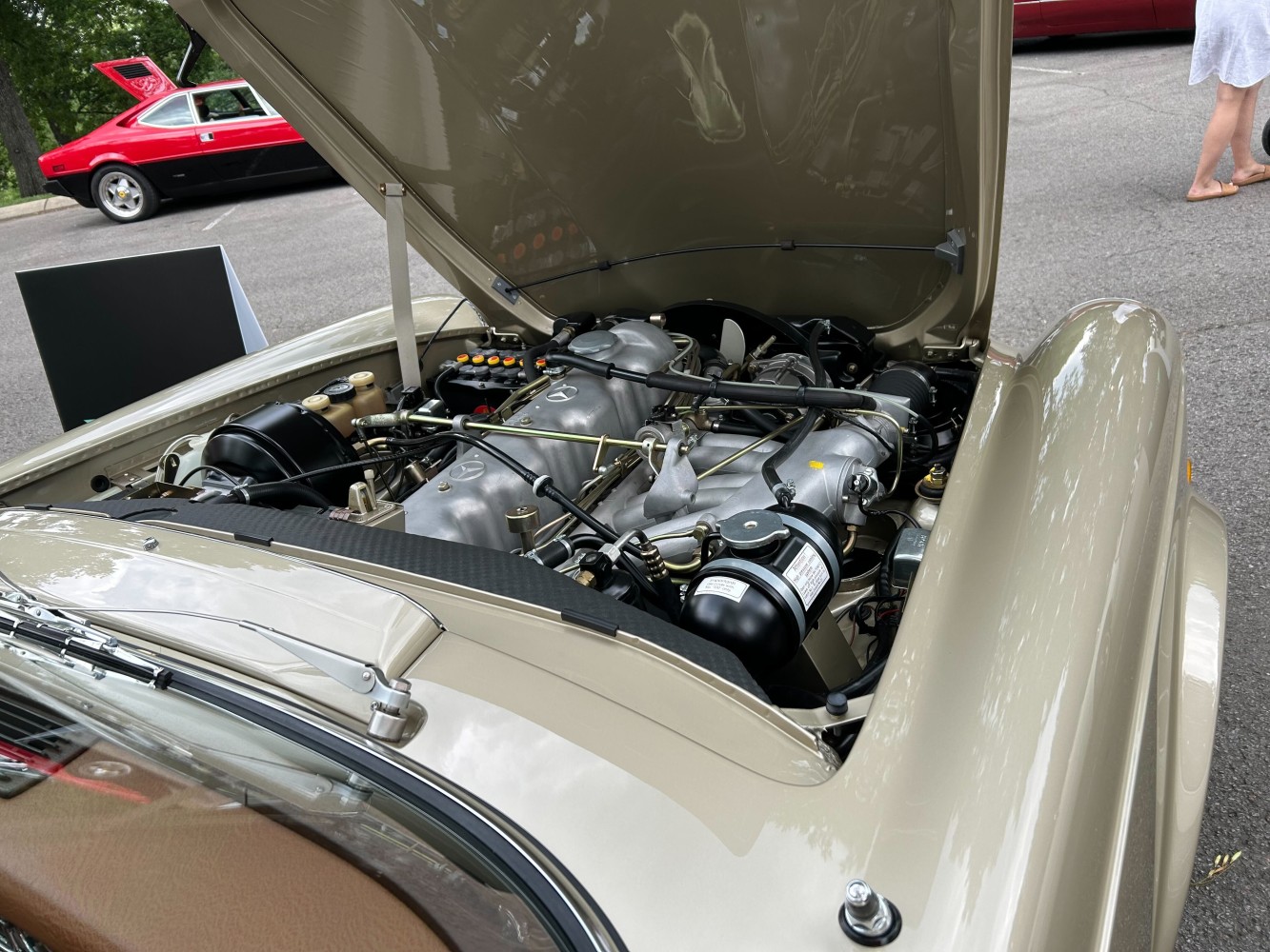 Interior of the 1969 Mercedes 280 SL Roadster