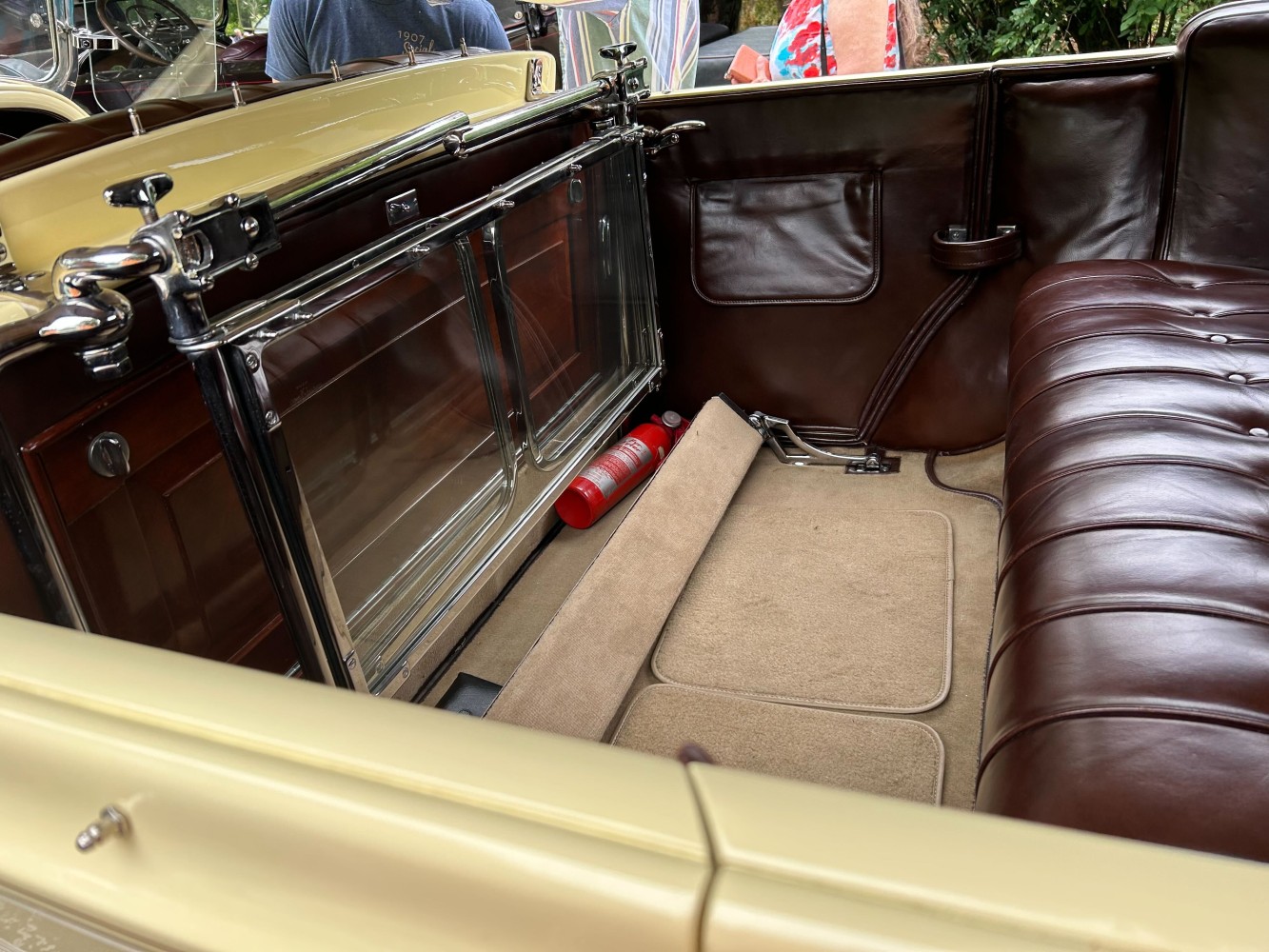 Side view of the 1927 Rolls Royce Phantom I